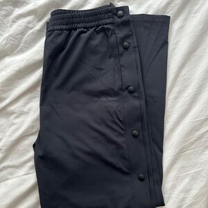 Outdoor Voices sweatpants